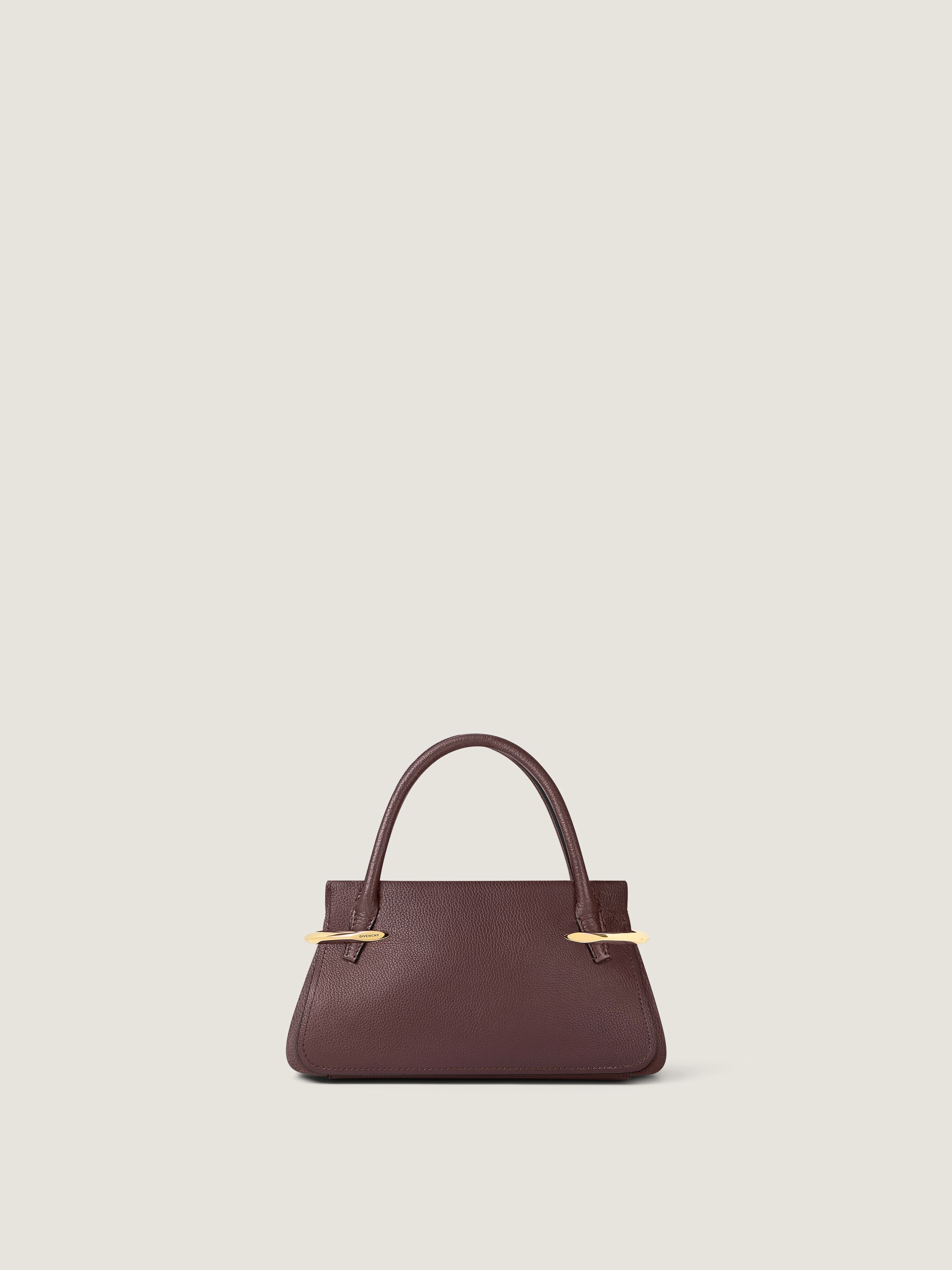 Mini Pinch bag in grained leather